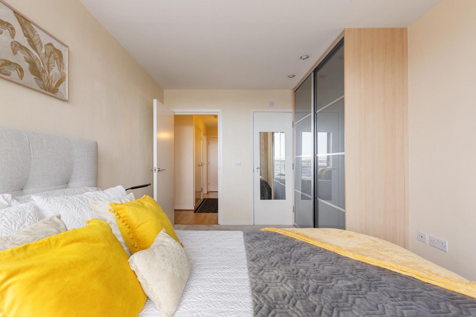 Stratford Skyview Apartment London Exterior photo