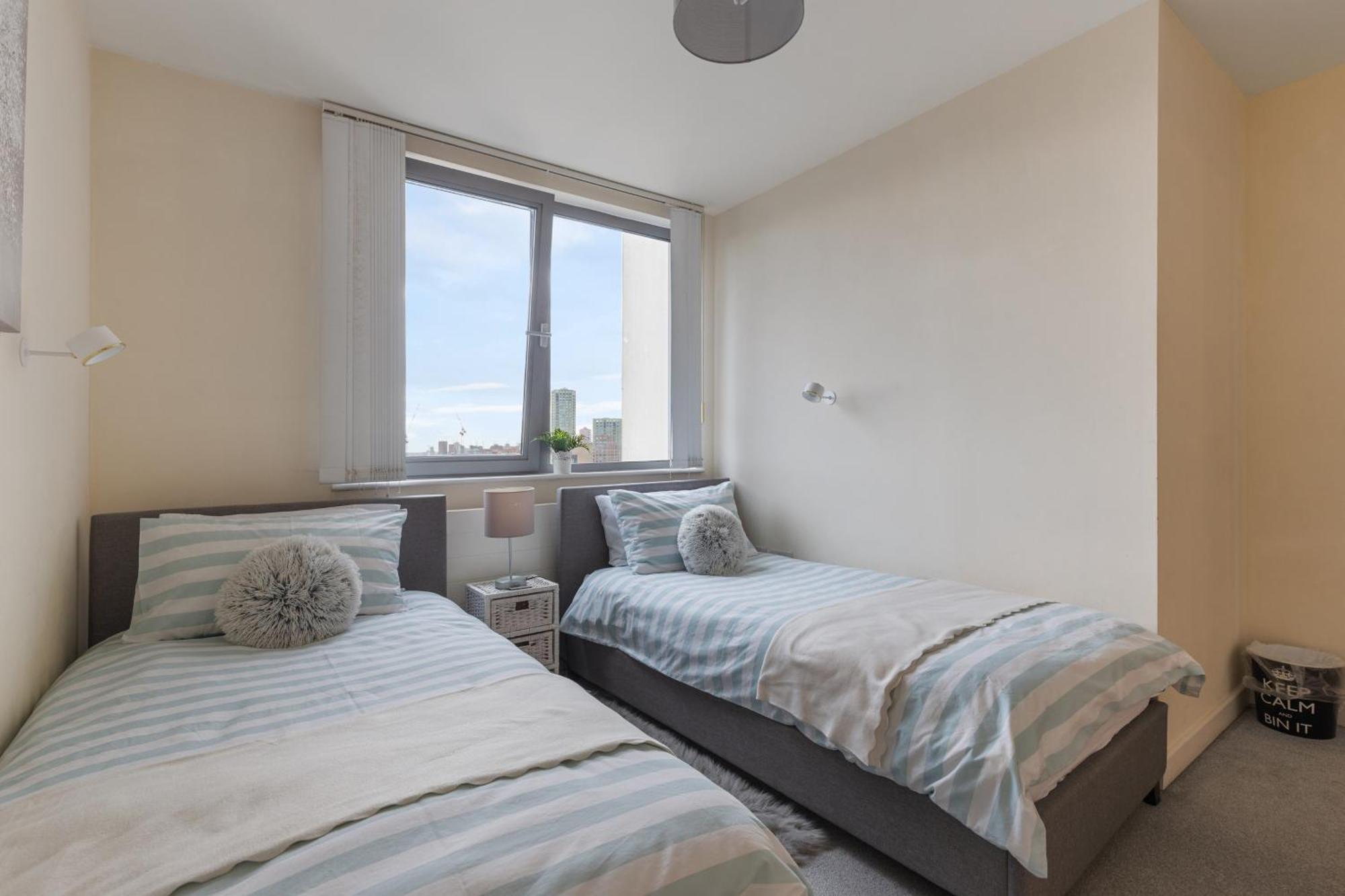 Stratford Skyview Apartment London Exterior photo