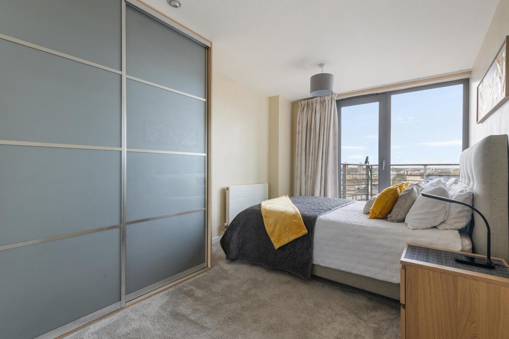 Stratford Skyview Apartment London Exterior photo